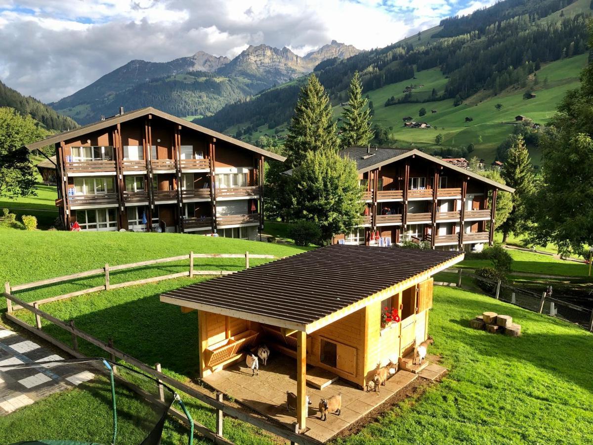 Hotel Reka-Feriendorf Lenk Esterno foto