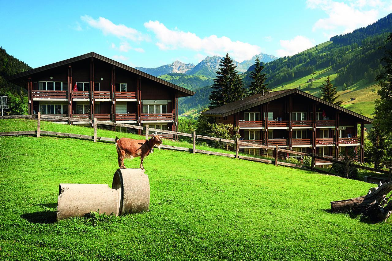 Hotel Reka-Feriendorf Lenk Esterno foto